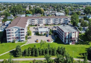 Vivre en résidence, Résidence des Bâtisseurs Rivière-aux-Sables, résidences pour personnes âgées, résidences pour retraité, résidence