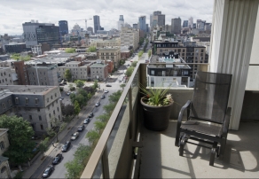 Balcon et vue sur Montréal