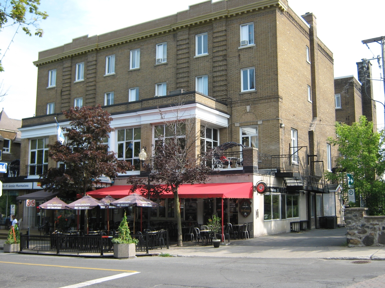 Bienvenue au Manoir Drummond!