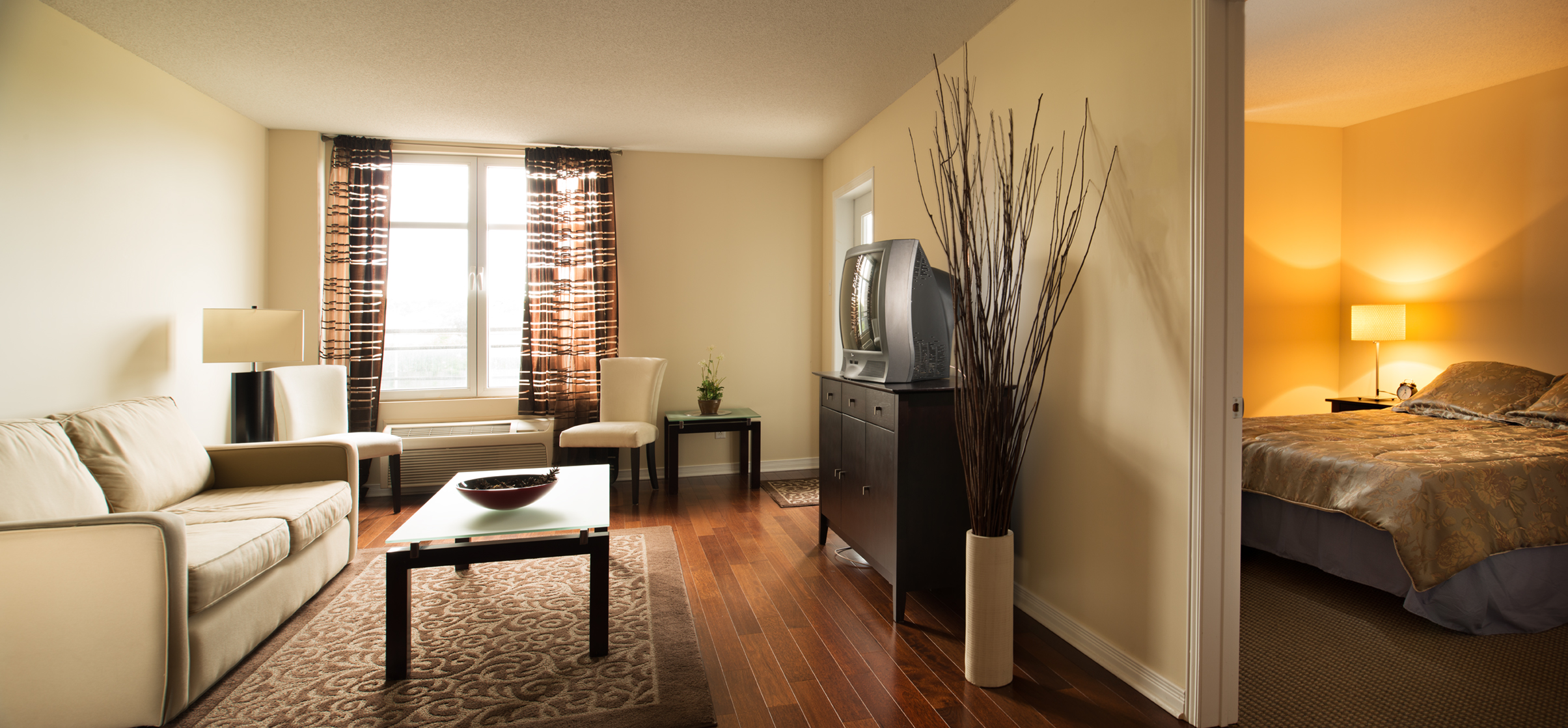 Suite - vue salon et chambre à coucher