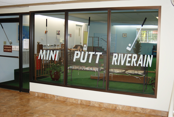 Mini-putt