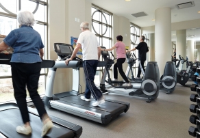Gym, salle d'exercices et yoga