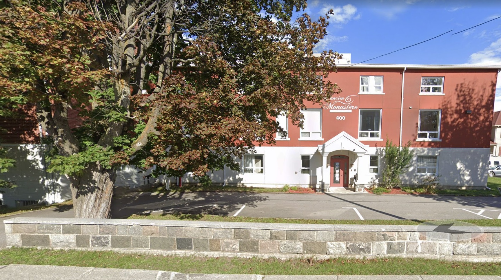 Façade