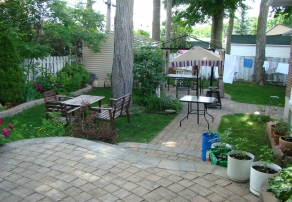 Cour extérieure aménagée