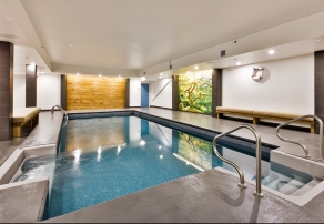 Piscine intérieure