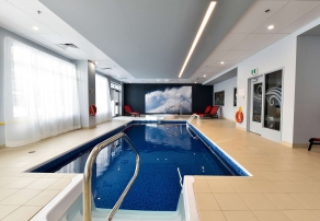 piscine intérieure