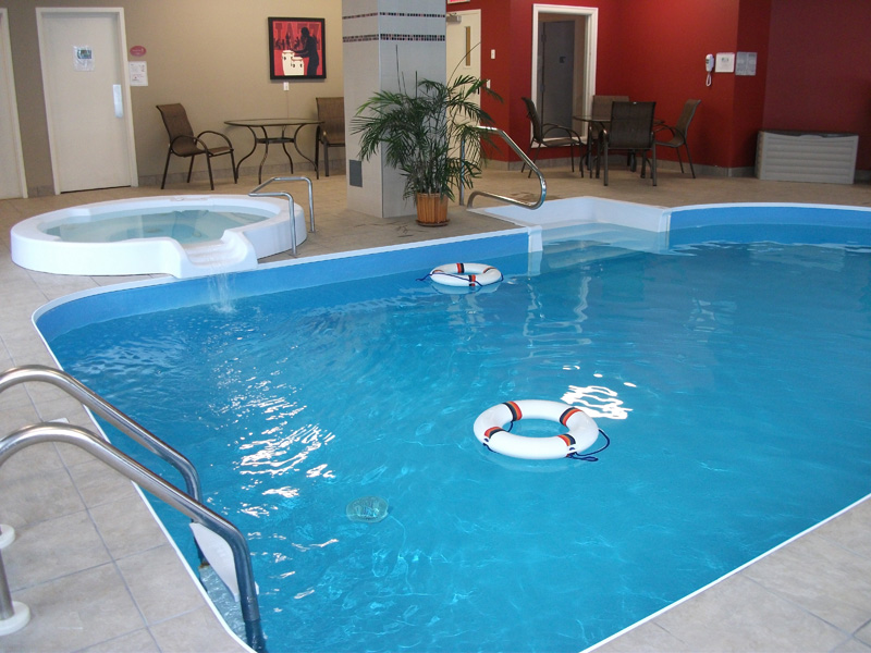 Piscine intérieure