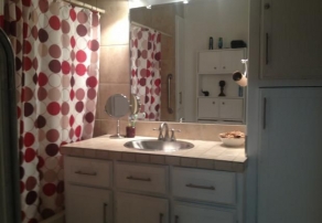 Une des salles de bain 