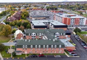 Vivre en résidence, Résidence des Bâtisseurs Chambly, résidences pour personnes âgées, résidences pour retraité, résidence