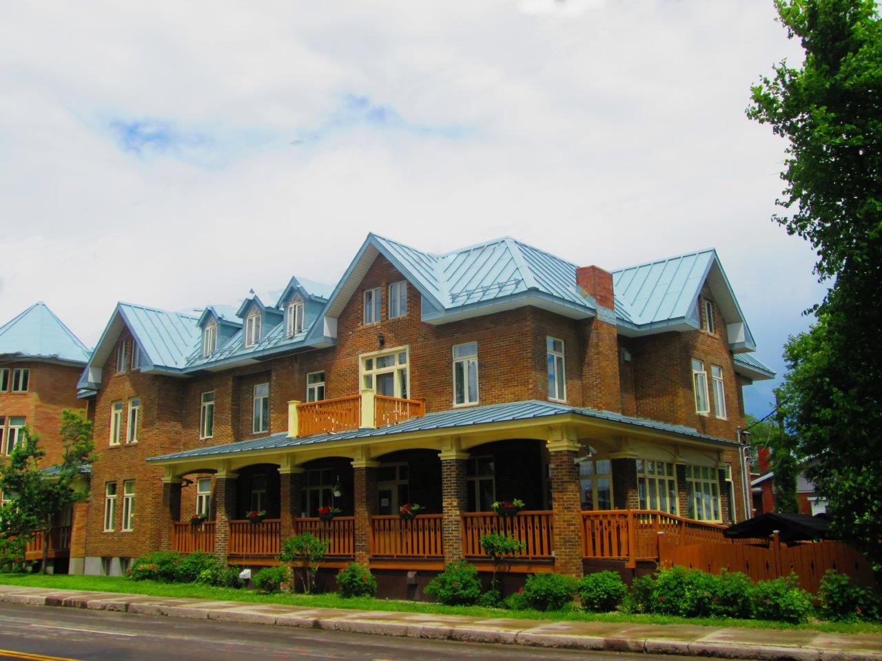Façade